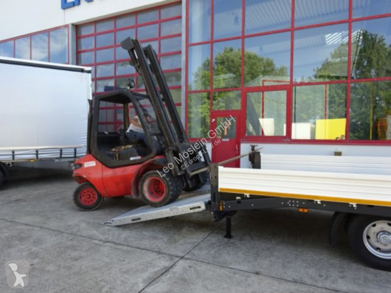 مقطورة Möslein 116,2 Weiß Tandemtieflader mit...