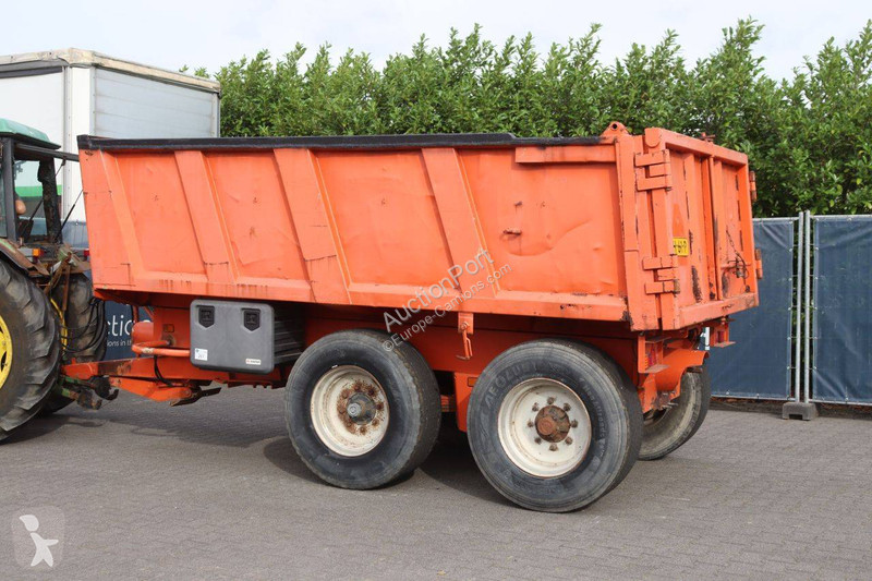 Pótkocsi Joskin 8000N