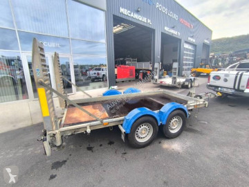 Hubière heavy equipment transport trailer