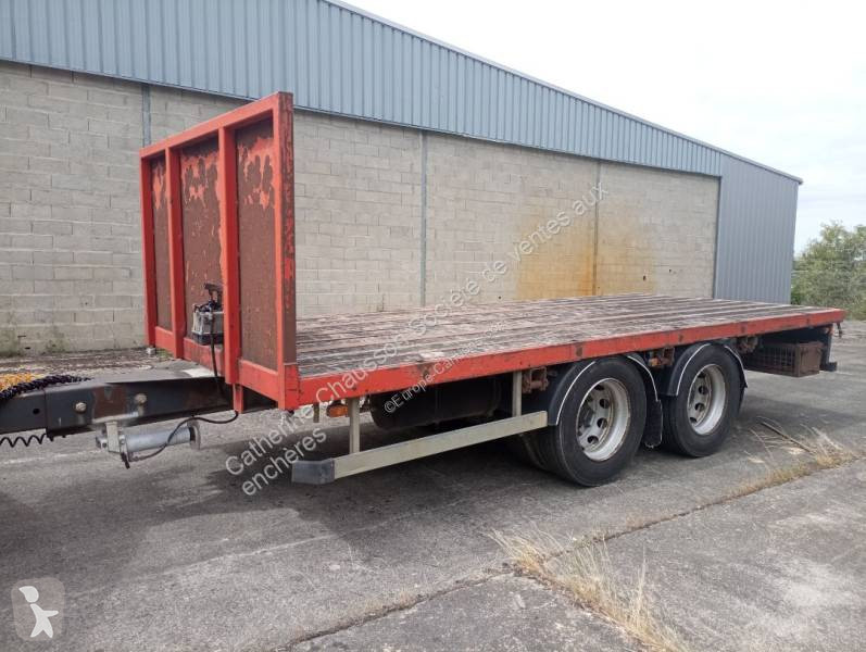 Trailor  trailer