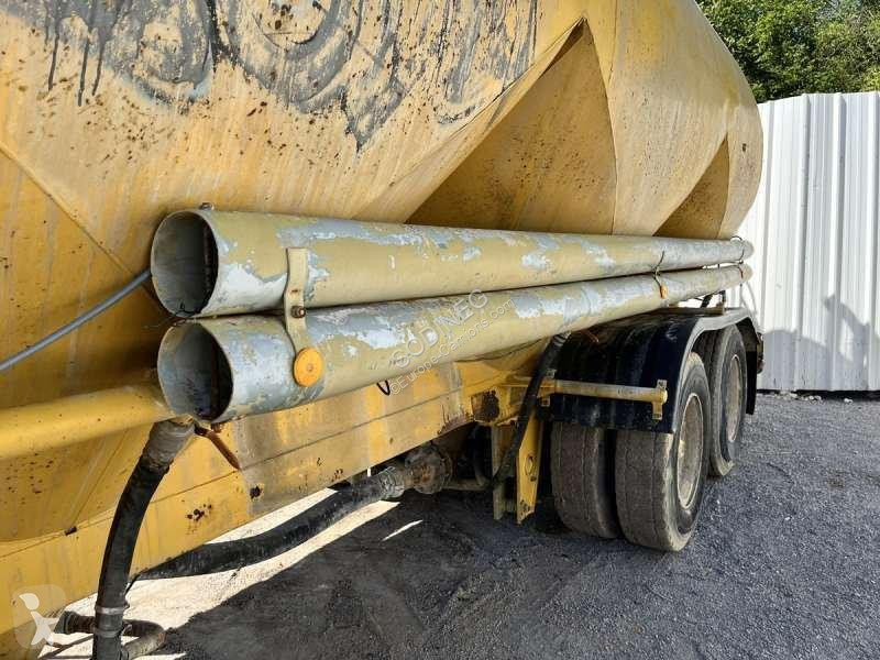 Semirimorchio Fruehauf  A CHAUX 2 ESSIEUX