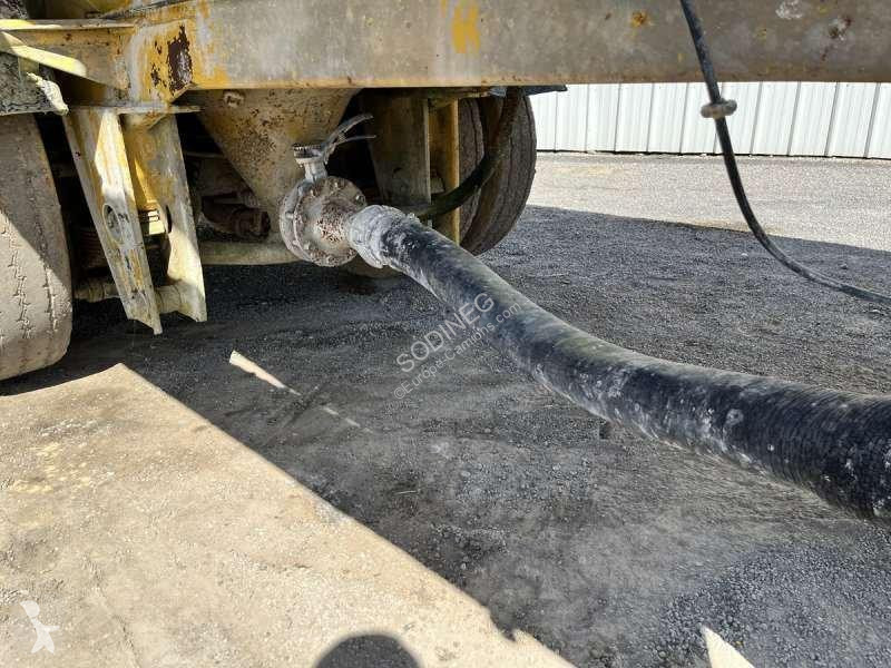 Semirimorchio Fruehauf  A CHAUX 2 ESSIEUX
