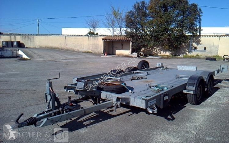 Reboque Hubière