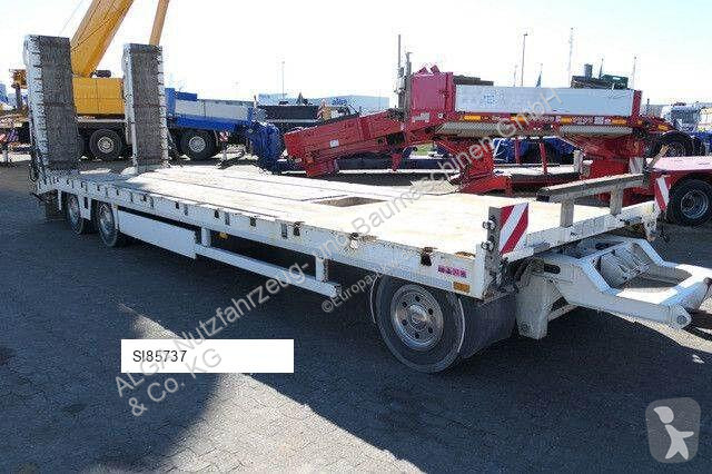مقطورة  AT-P300/durchgehendes Bett, 9,4 m. lang
