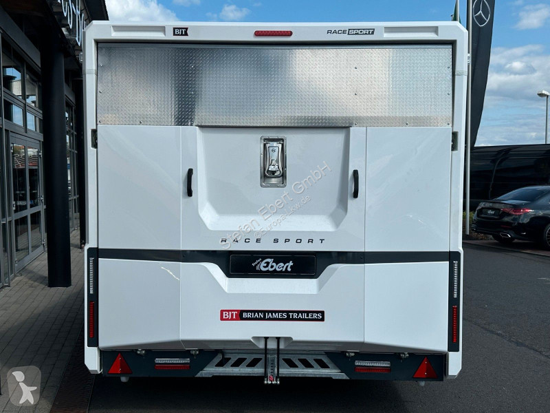 مقطورة  Race Sport / Länge: 5,03 m / 3.000 kg