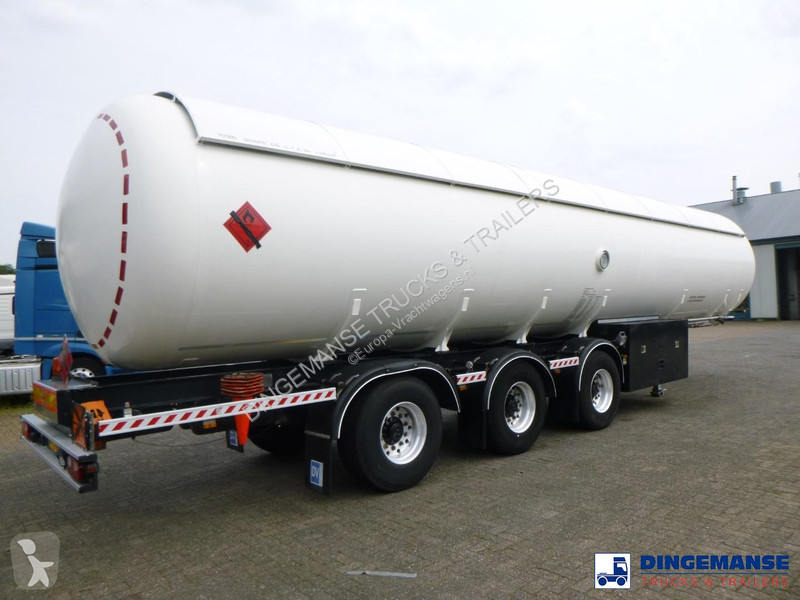 مقطورة  Gas tank steel 60 m3 / 1 comp + pump