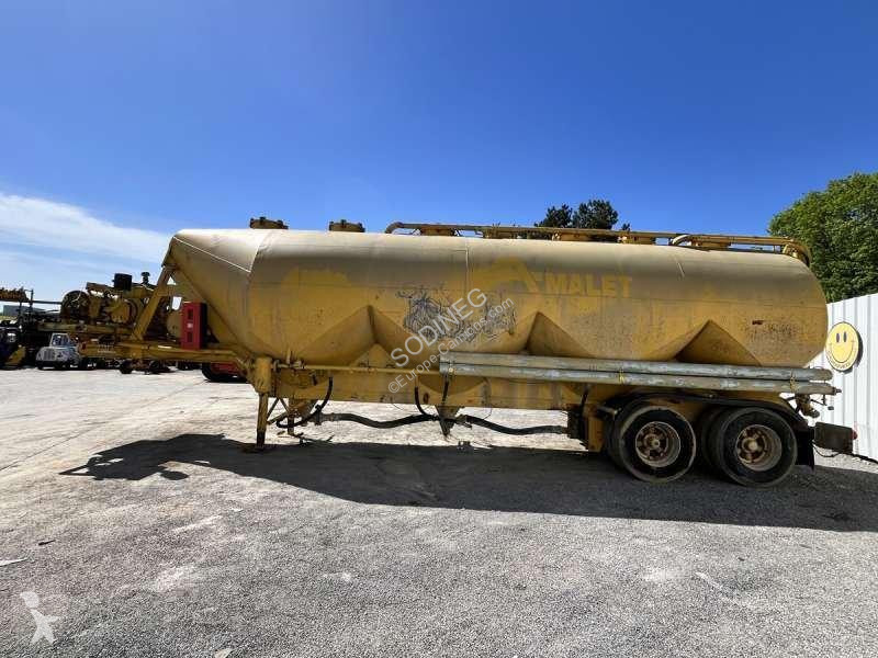 Semirimorchio Fruehauf  A CHAUX 2 ESSIEUX