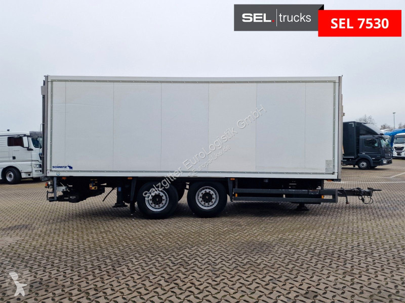 مقطورة Schmitz Cargobull 18 / Ladebordwand