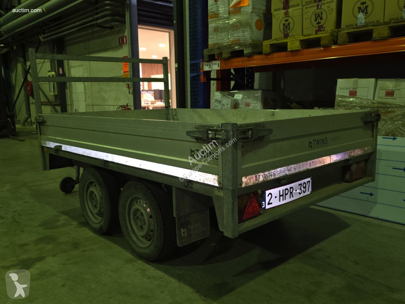 Pótkocsi  d750