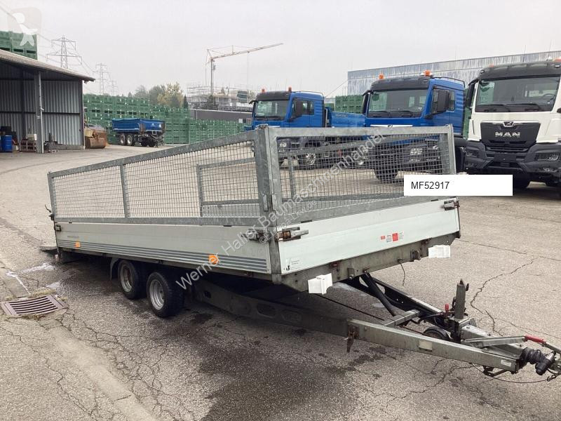 Humbaur HUT3000 trailer