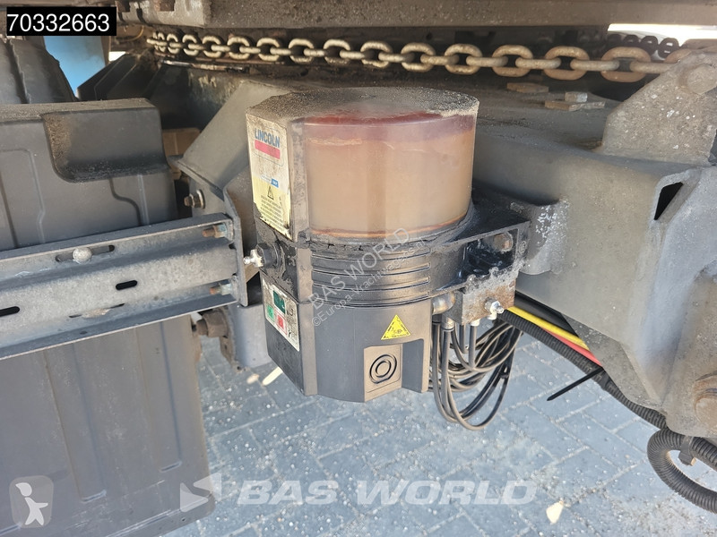 Прицеп Schmitz Cargobull SCB*D2 2 axles Tail gate
