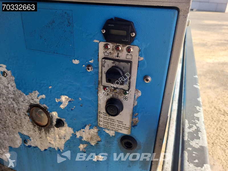 Прицеп Schmitz Cargobull SCB*D2 2 axles Tail gate