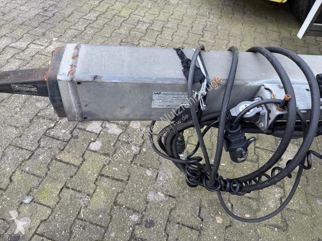 Aanhanger  Clausing,Brandschaden bed. Fahrbe