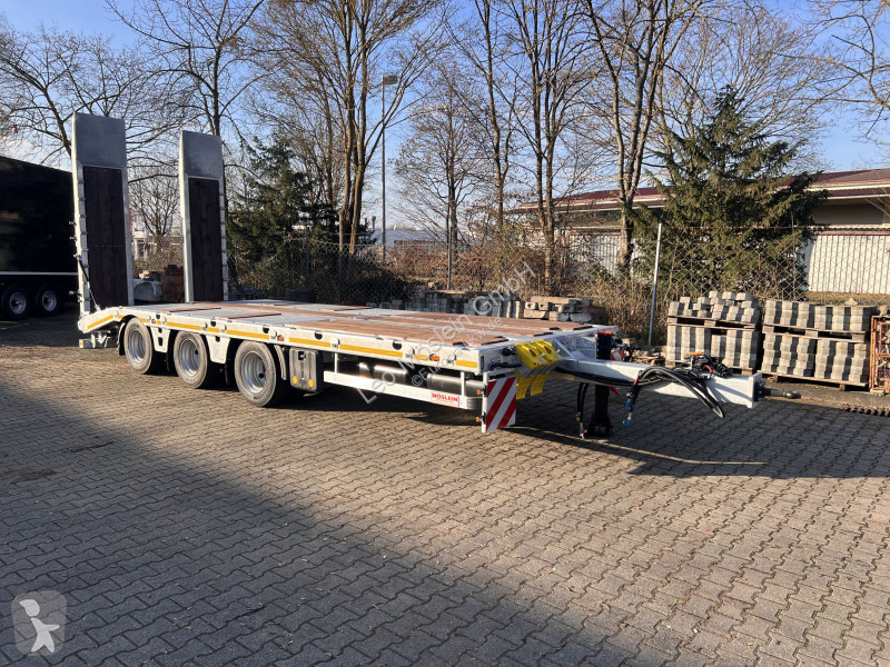 Reboque  TT 32 Zugrohr gerade  34 t GG Tridem-...