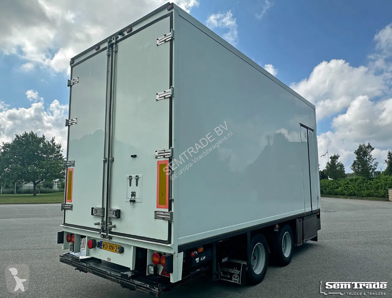 Reboque  2 AXLE        KEES MULDER ISOLATED BOX...