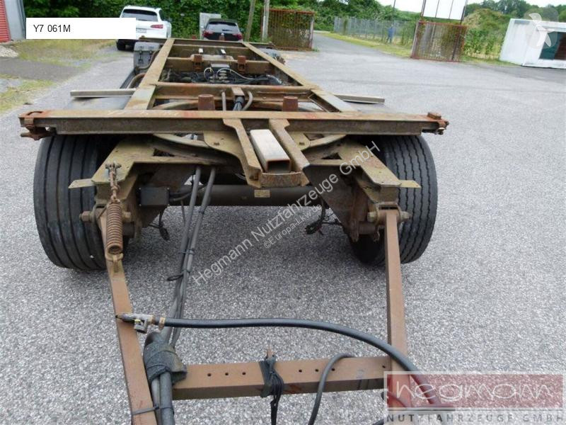 مقطورة Schmitz Cargobull AWF 18 Midi