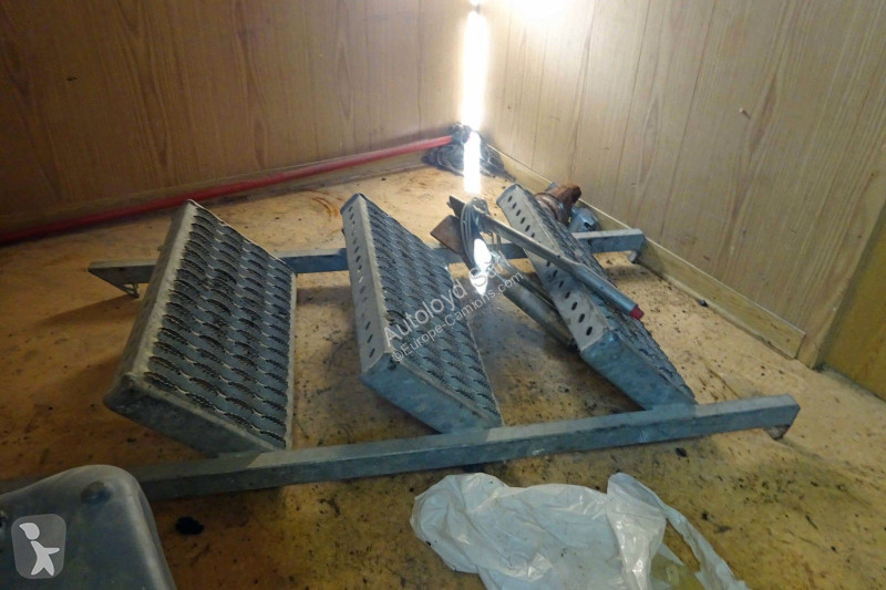 Stavebný stroj  FEMIL ROULOTTE CABANE DE CHANTIER