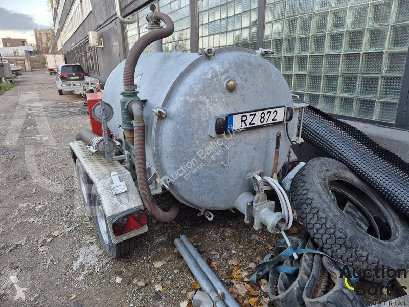 مقطورة  Equipment MVT 2000