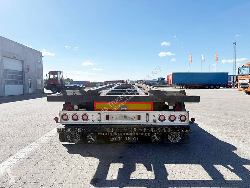 مقطورة  Transfer trailer / Abrollzentralanhänger