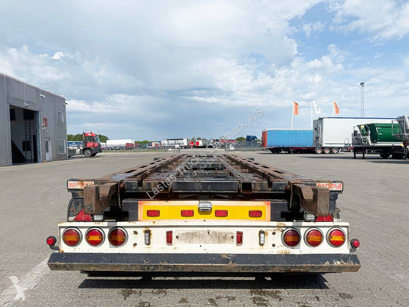 مقطورة  Transfer trailer / Abrollzentralanhänger