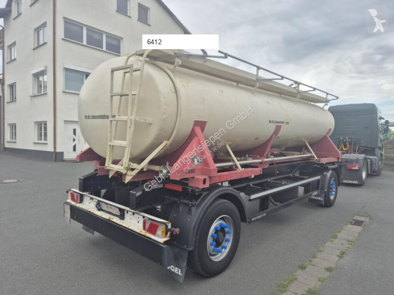 Remolque Kögel Fabr.  - 4 Kammern - 14670 L(Nr....