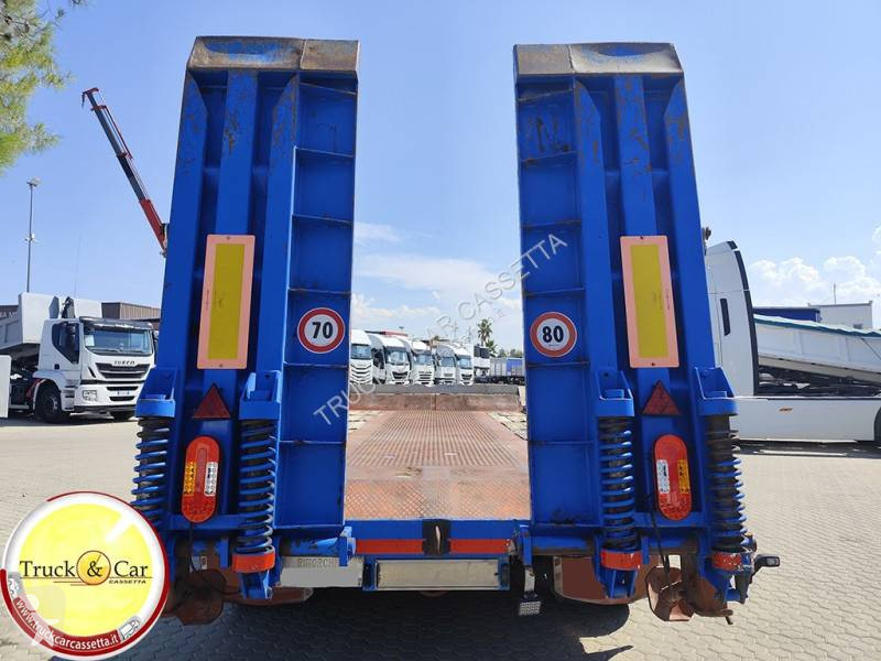Porte engins Masina