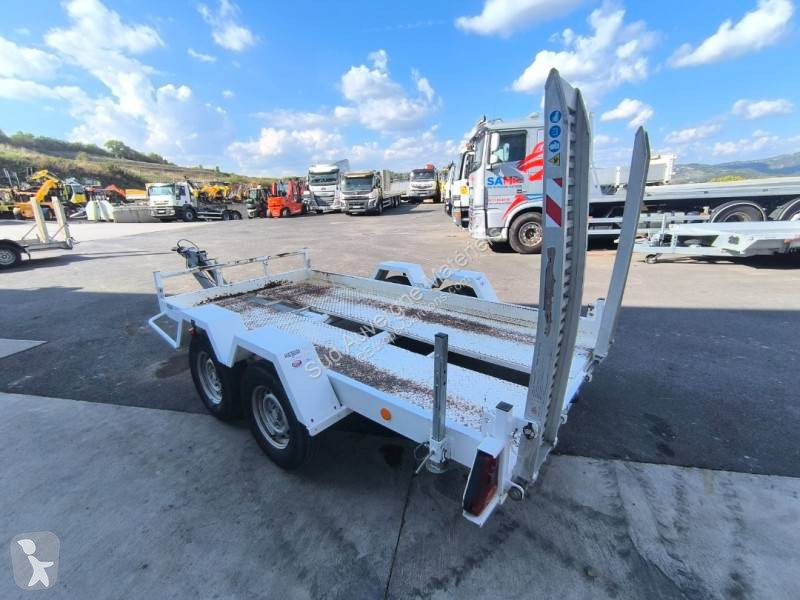 Moiroud Porte engins 3.5T 2 essieux trailer