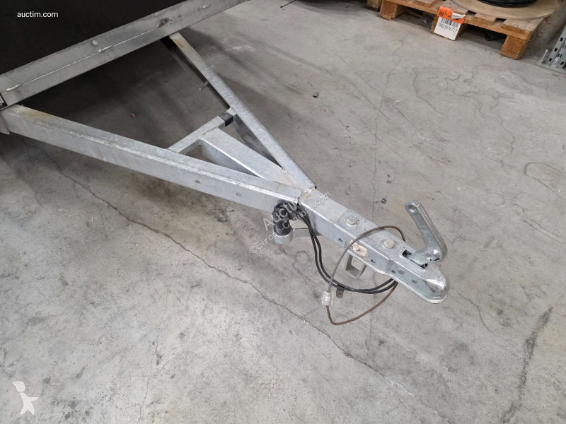 01t trailer