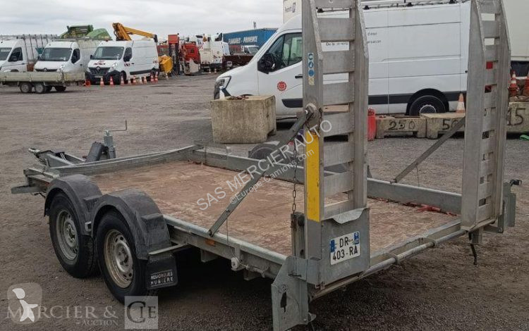 Aanhanger Hubière remorque porte engin