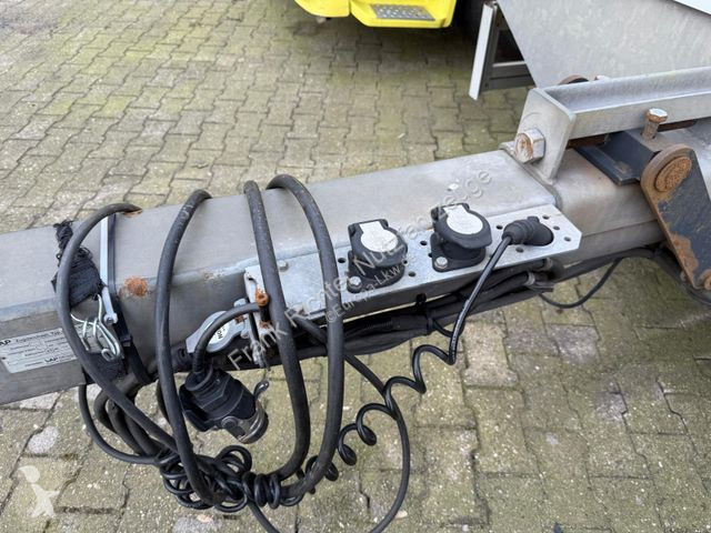 Aanhanger  Clausing,Brandschaden bed. Fahrbe