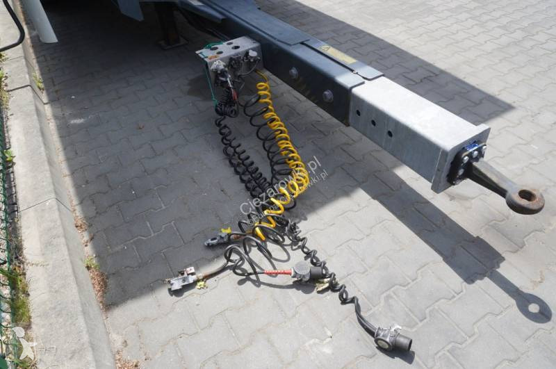 Remorque Fruehauf passthrough box trailer 18...