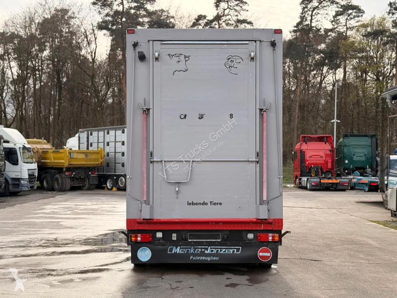 مقطورة  3.Stock mit Aggregat Tränke Durchladetüren