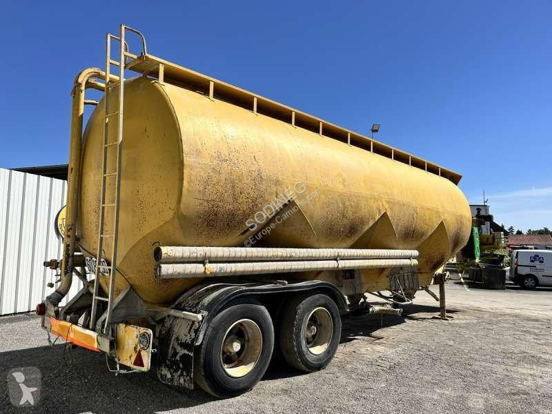 Semirimorchio Fruehauf  A CHAUX 2 ESSIEUX