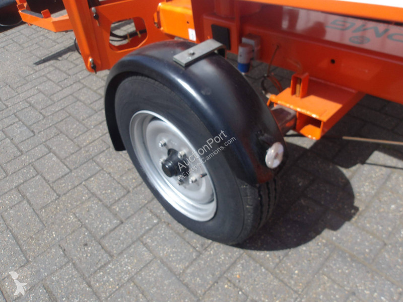 مقطورة Niftylift 120TAC