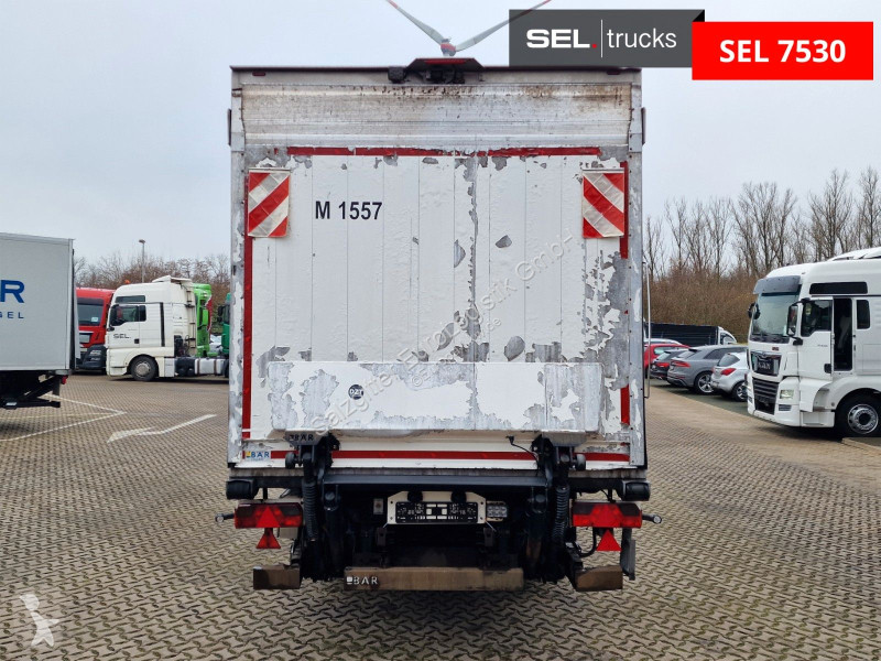 مقطورة Schmitz Cargobull 18 / Ladebordwand