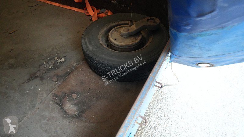 Прицеп  Taurpalin trailer broken axle!