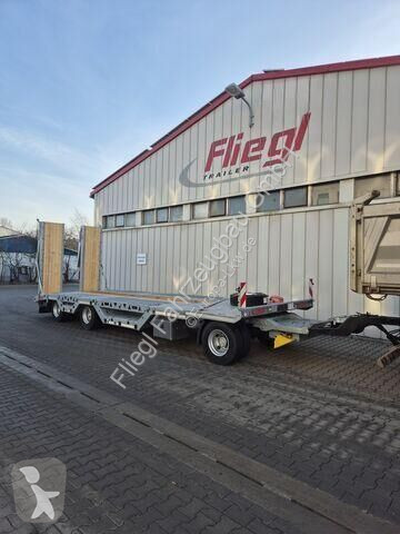 Трал Fliegl Tiefladeanhänger mit gerader Plattform