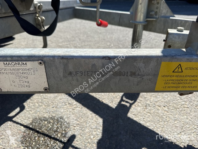 Прицеп Magnum  E750