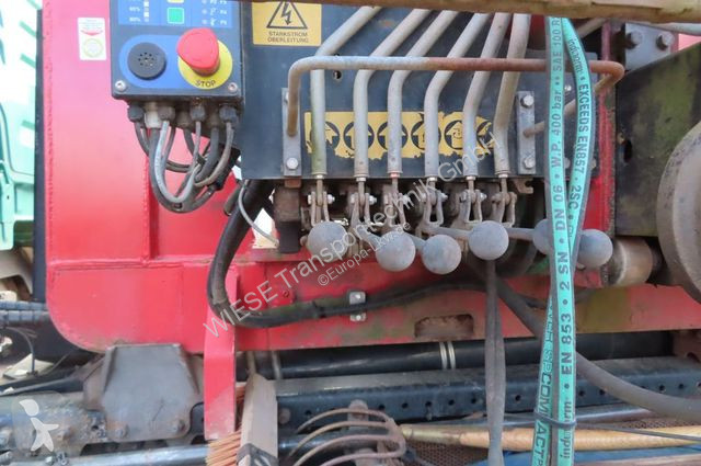 Uitrusting voor vrachtwagens  Krancontainer HMF...