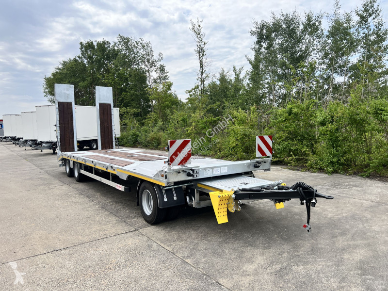 Remorca  T 3-9,20 F  3 Achs Tieflader mit...