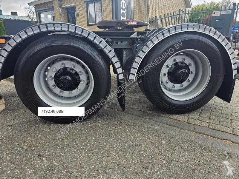 مقطورة Fliegl FLT 216