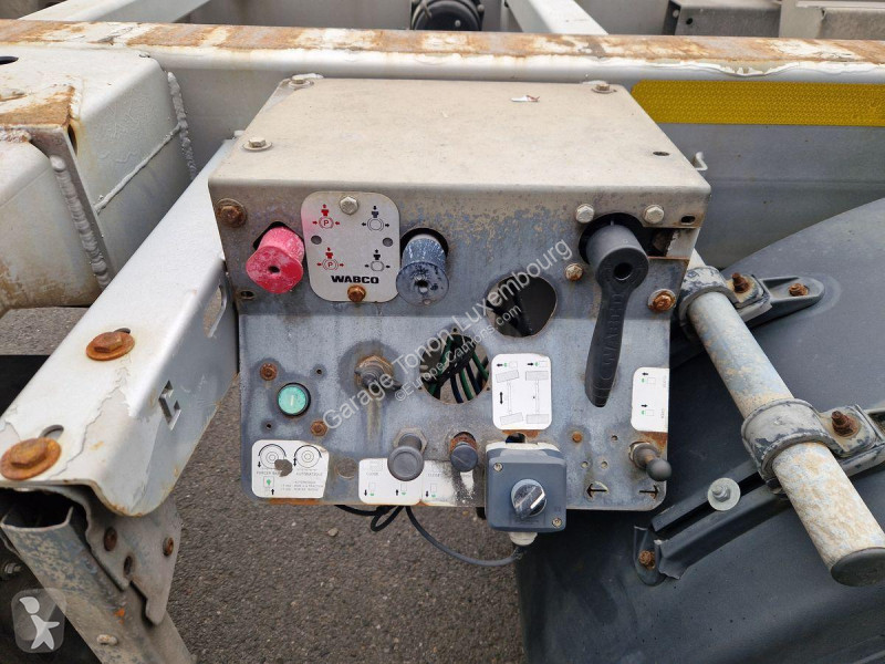 نصف مقطورة Lecitrailer  PORTE CONTENEURS MULTI...