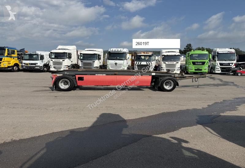 مقطورة Jung 733 TCA 18