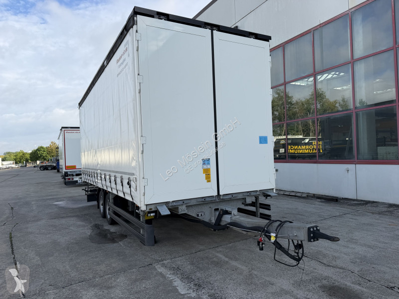 Remorque Möslein TPW 105 D  Tandem- Planenanhänger