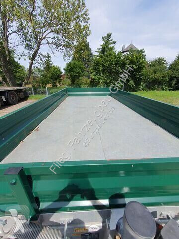 Fliegl TSK 118 trailer