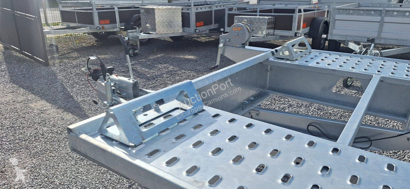 Car Plus trailer