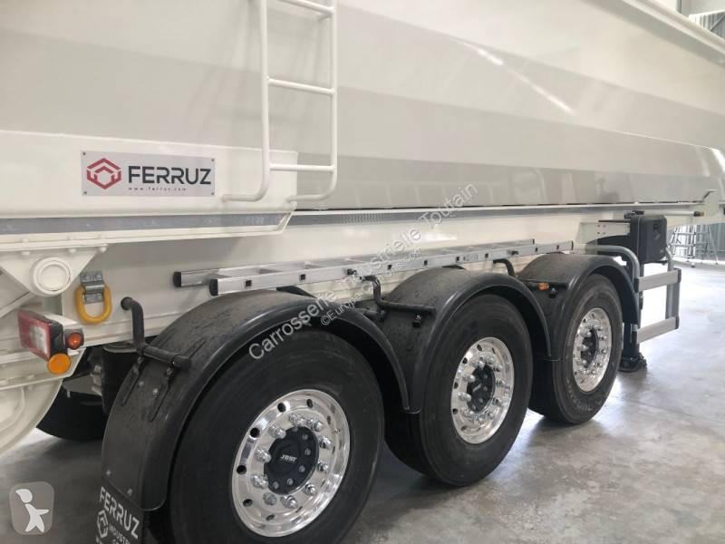 نصف مقطورة Ferruz Benne TP Ferruz