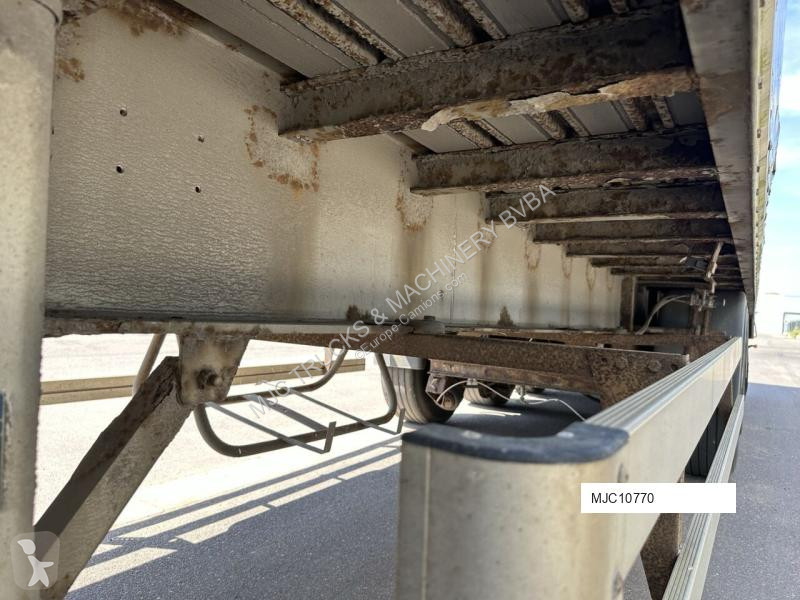 Semitrailer Renders 3  AXLES MB - CLOSED BOX -...