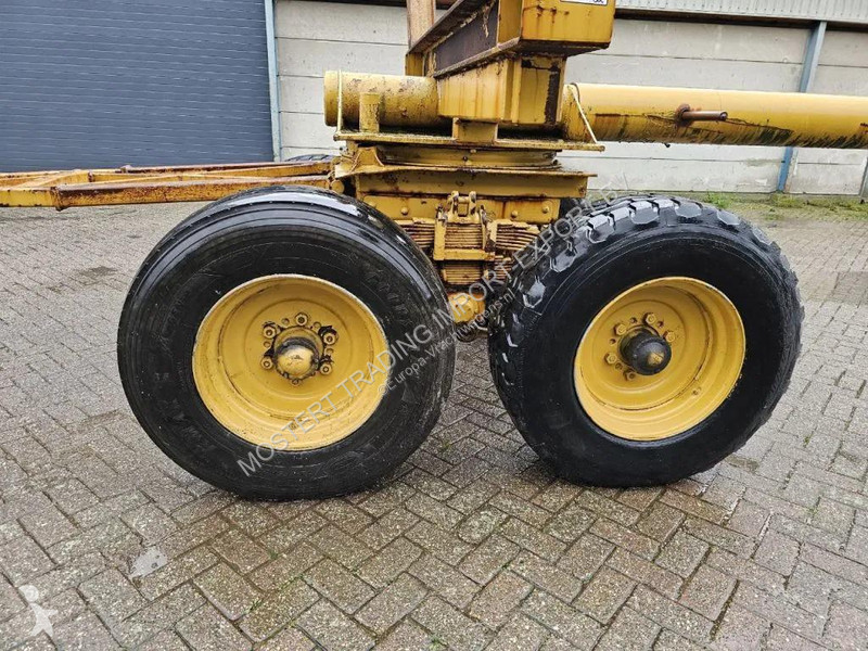 مقطورة Nooteboom 8 Tires - steelspring -...