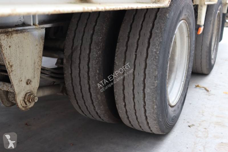 نصف مقطورة Castera